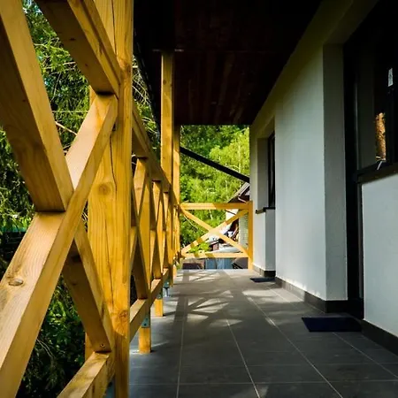 Ostello I Nad Przelomem Dunajca-sauna & Balia Lacko (Nowy Sacz)